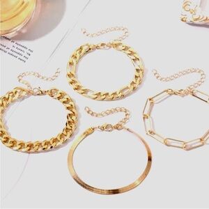 2/$30 Bracelet Set of 4 Women's Gold Toned Modern Chunky Jewelery